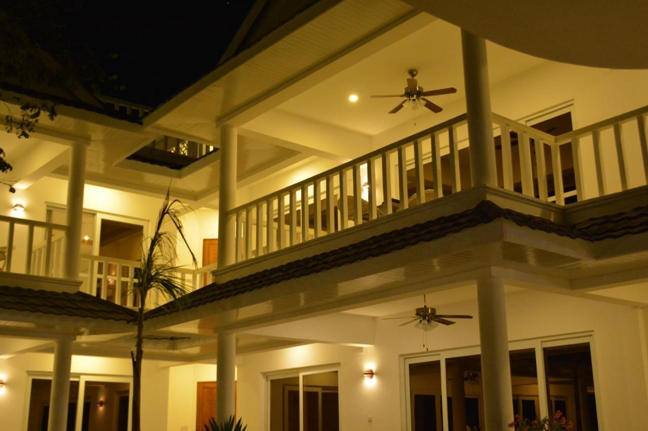 Fiorella Beach House, Playa de Diani Exterior foto